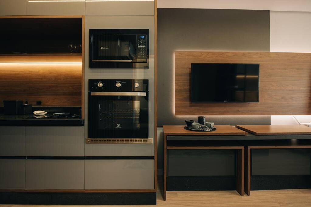 Apartamento Loft Com Sacada, Lareira E Garagem No Parque *