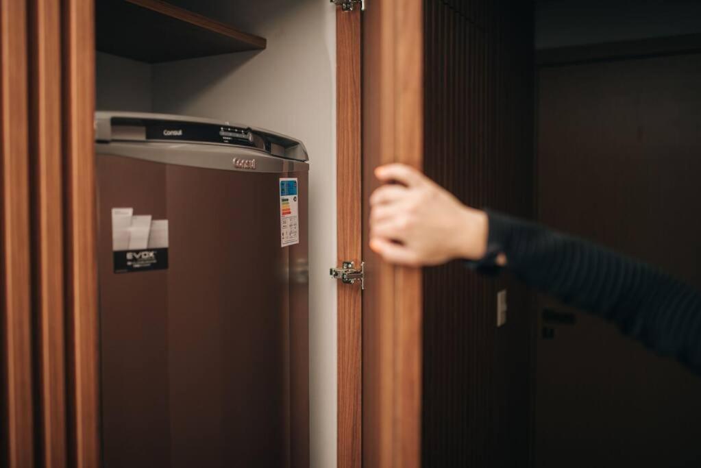 Loft Com Sacada, Lareira E Garagem No Parque Apartamento Pelotas