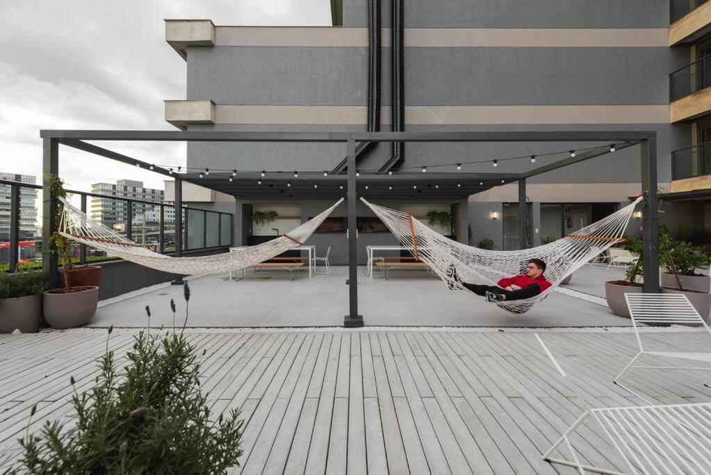 Loft Com Sacada, Lareira E Garagem No Parque Apartamento