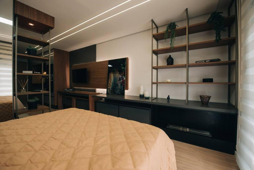 Apartamento Loft Com Sacada, Lareira E Garagem No Parque